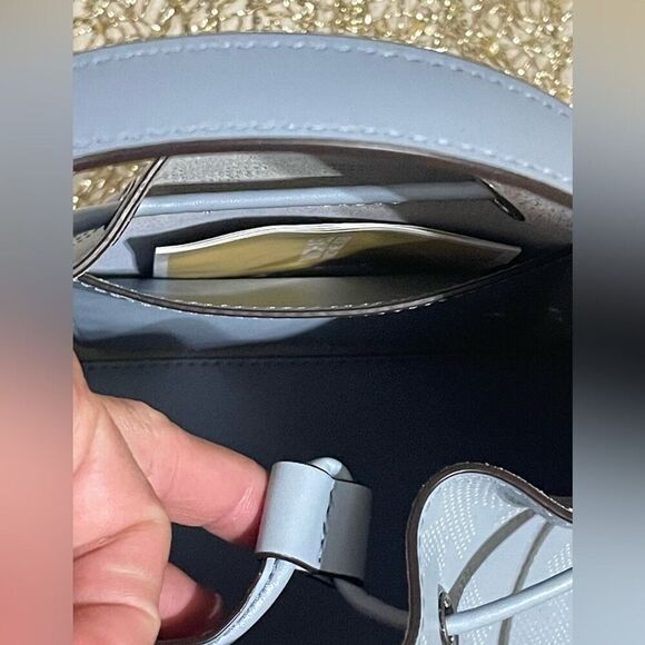 MICHAEL KORS PREMIERE Suri Medium Logo Perforated Suede Shoulder bag Reversible - Picture 2 of 16